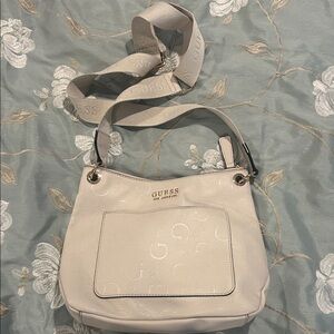 Guess Off-White Shoulder Bag